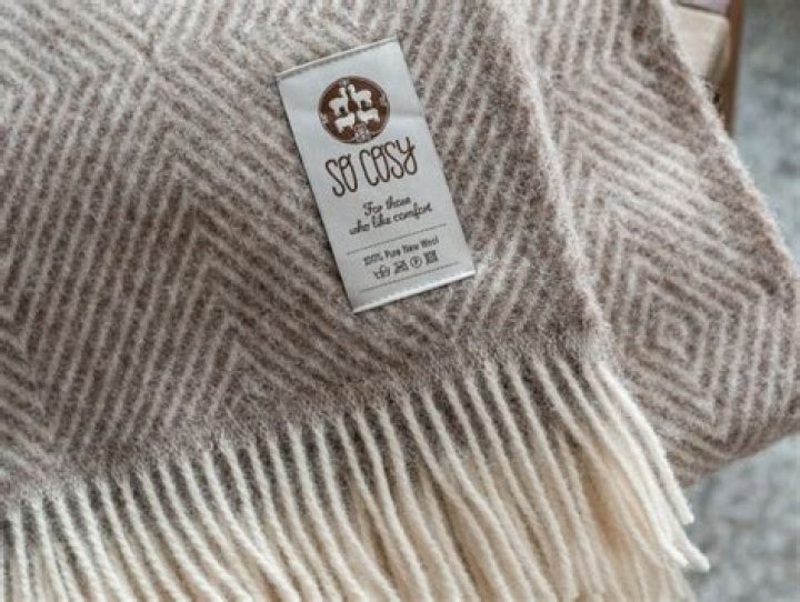 Are wool blankets scratchy