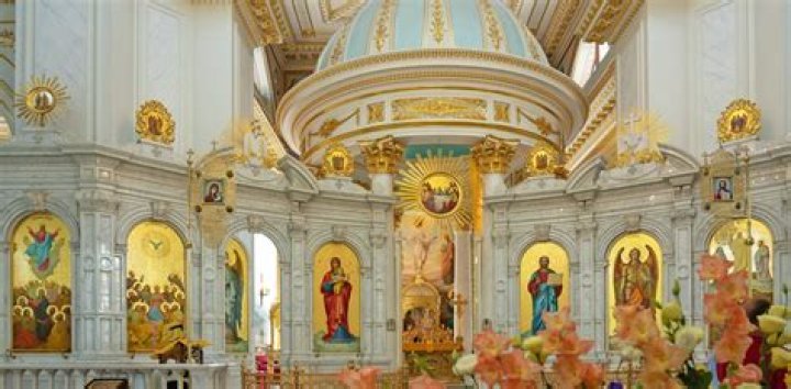 Can a Roman Catholic attend a Greek Orthodox church