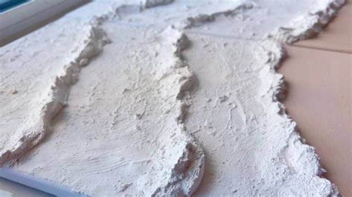 Can you mix cement and plaster of Paris
