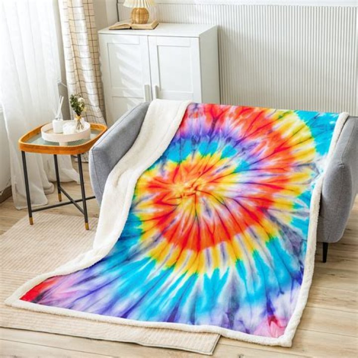 Can you tie dye a blanket