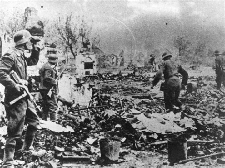 Did Germany defeat Russia ww1