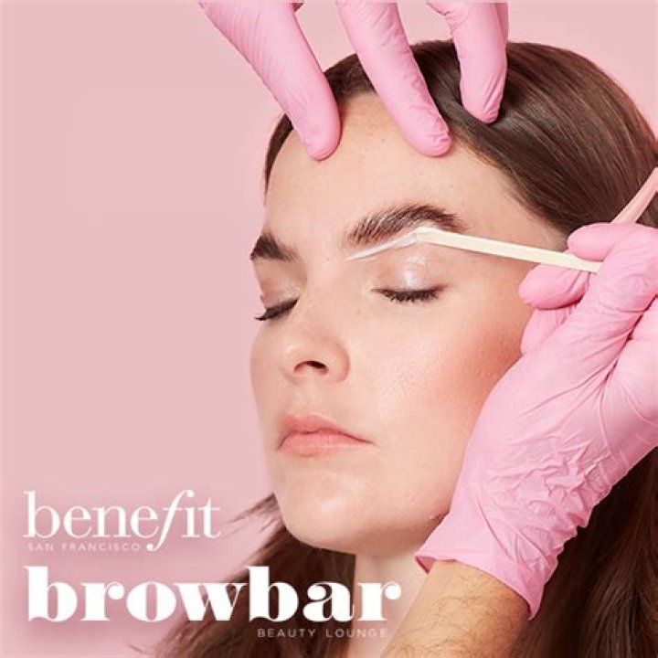 Do you have to book an appointment for Benefit brow bar