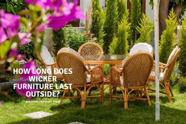 Does wicker furniture last outside