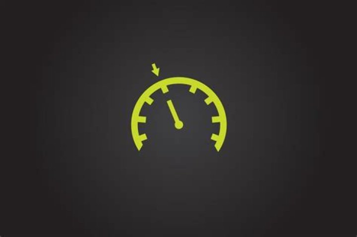 How do I turn off my cruise control light