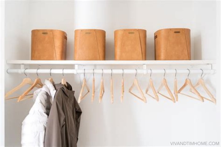 How do you clean white closet shelves