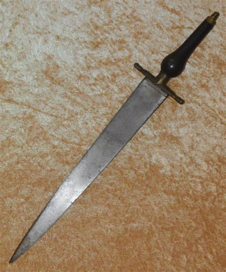 How do you trim a Spanish bayonet