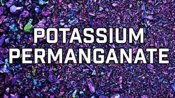 How does h2o2 Decolorize potassium permanganate