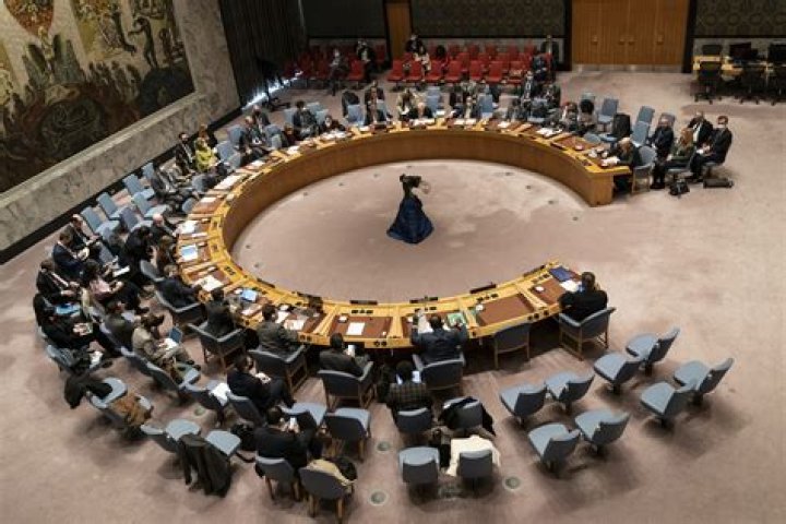 Is the World Court an intergovernmental organization