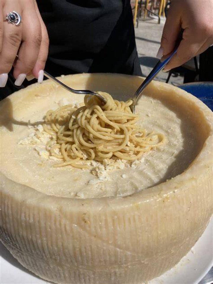 What can be used instead of cheese on pizza