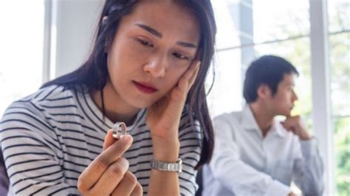 What do you do when your boyfriend is married to someone else