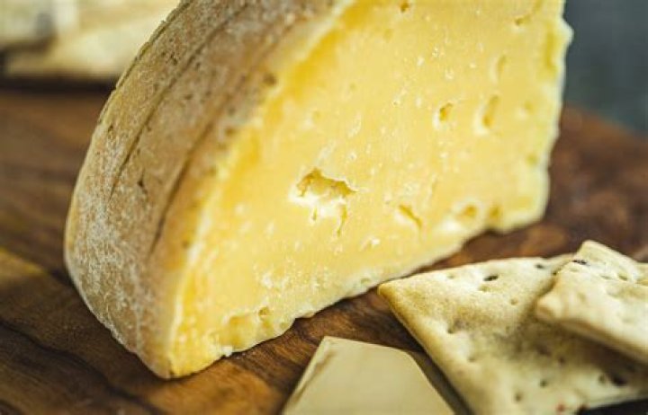 What is a tomme style cheese