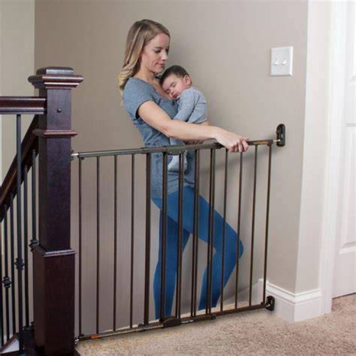 Which baby gate is best for stairs