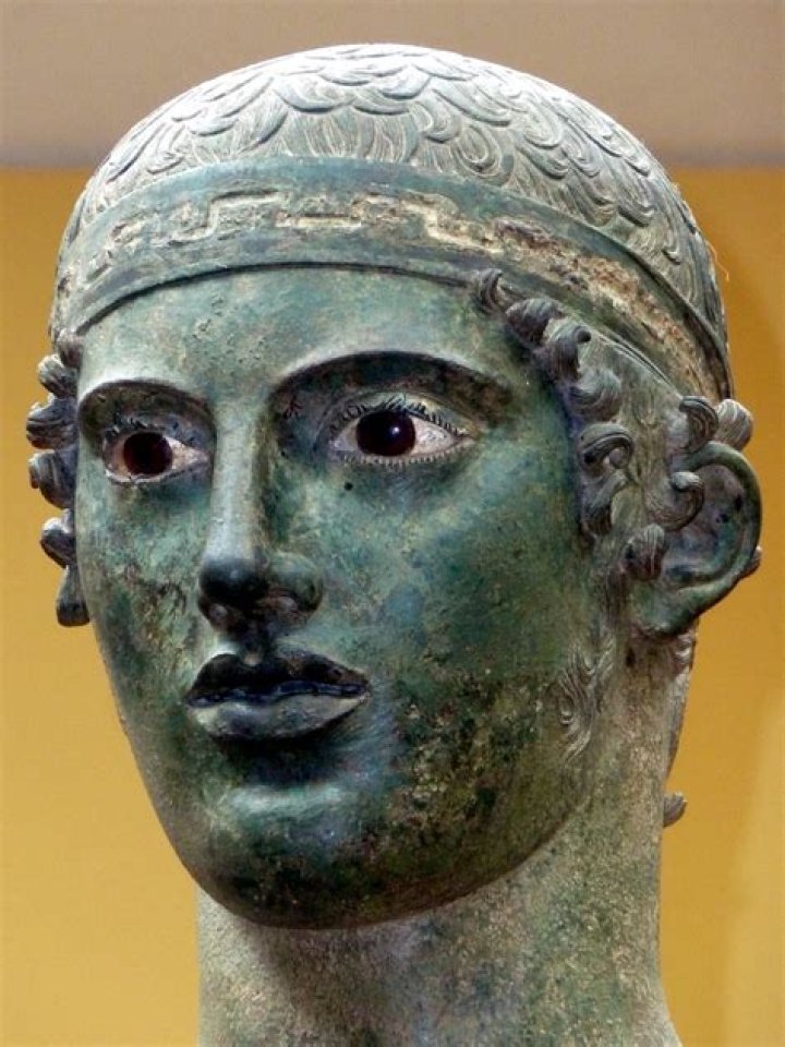 Who made the Charioteer of Delphi